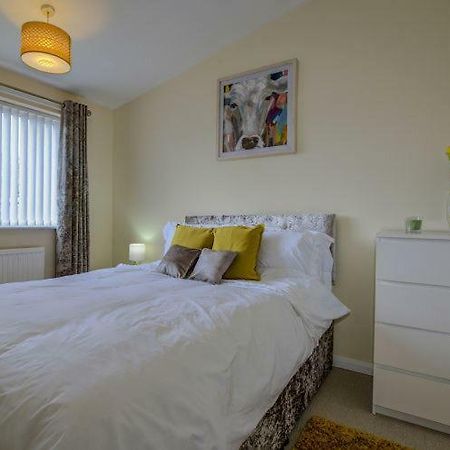 Newly Renovated Modern Home Manchester Bagian luar foto