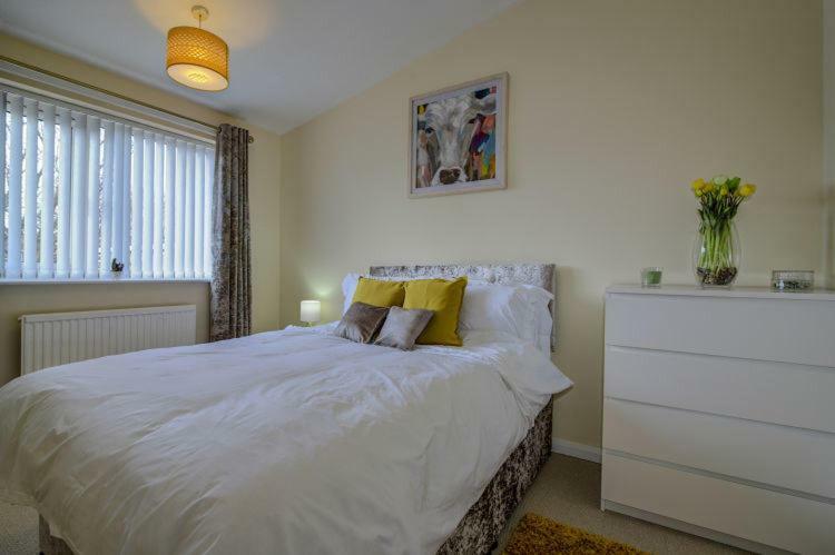 Newly Renovated Modern Home Manchester Bagian luar foto